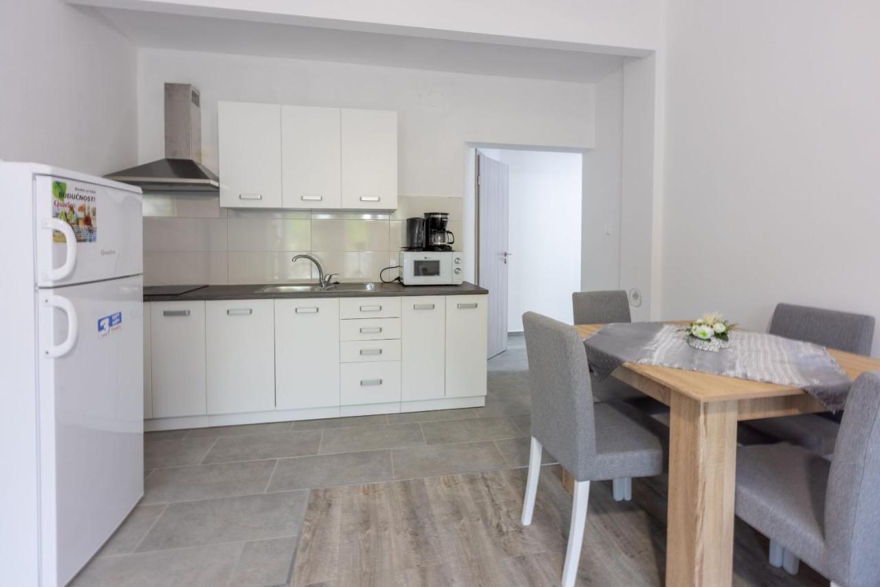 Apartments Ankica Crikvenica Exterior foto